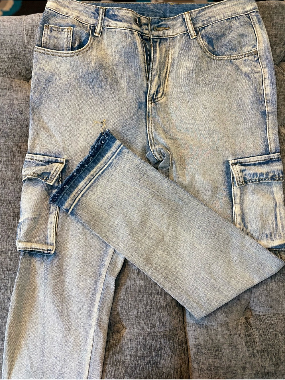 Light Wash Men’s Cargo Jeans